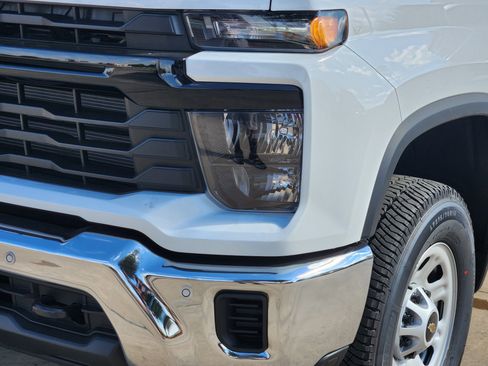 New 2026 Chevrolet Silverado 2500 W/T image 17