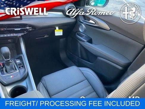 New 2025 Alfa Romeo Tonale w/ Premium Package image 44