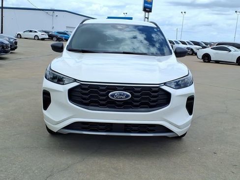 Used 2024 Ford Escape ST-Line FWD image 2