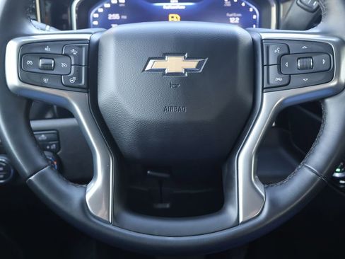 Used 2025 Chevrolet Silverado 1500 LT AWD/4WD image 14