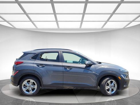 Used 2023 Hyundai Kona SEL FWD image 2