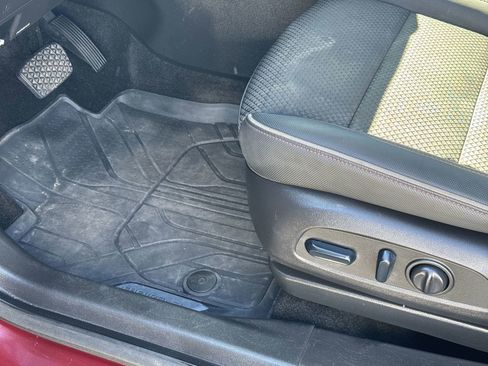 Used 2023 Chevrolet TrailBlazer RS w/ Convenience Package image 17