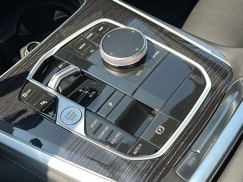 New 2026 BMW X5 sDrive40i w/ M Sport Package image 25