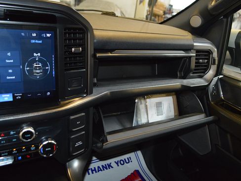 Used 2025 Ford F150 Lariat AWD/4WD image 21