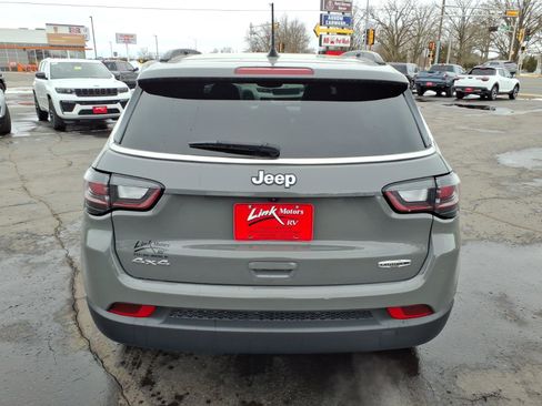 Used 2023 Jeep Compass Latitude w/ Sun and Sound Group image 5