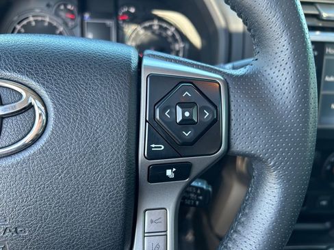 Used 2020 Toyota 4Runner SR5 Premium w/ Moonroof Package AWD/4WD image 16
