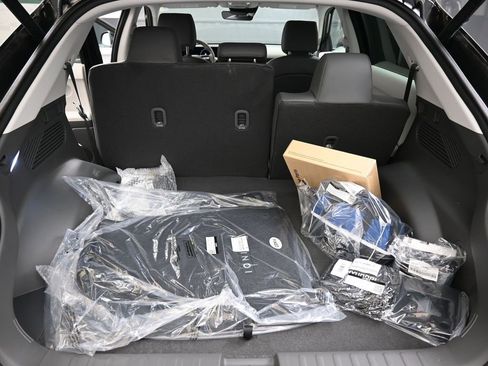 New 2025 Hyundai Ioniq 5 SEL image 19