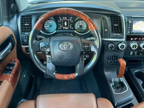 Used 2018 Toyota Sequoia Platinum w/ Carpet Mat Package AWD/4WD image 15