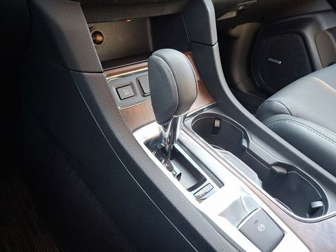 Certified 2024 Subaru Ascent Touring image 14