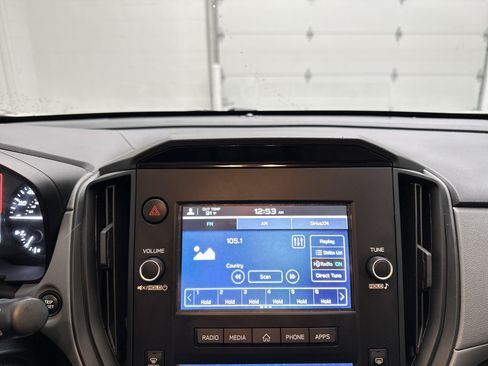 Used 2025 Subaru Crosstrek 2.0i AWD/4WD image 26