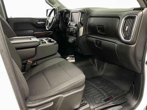 Certified 2022 Chevrolet Silverado 1500 RST w/ Redline Edition AWD/4WD image 41