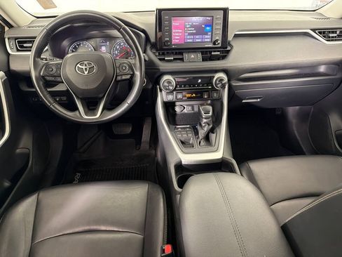 Used 2020 Toyota RAV4 XLE Premium image 24