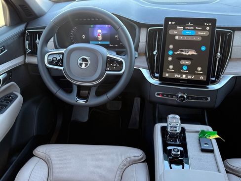 New 2026 Volvo XC90 B6 Ultra image 11