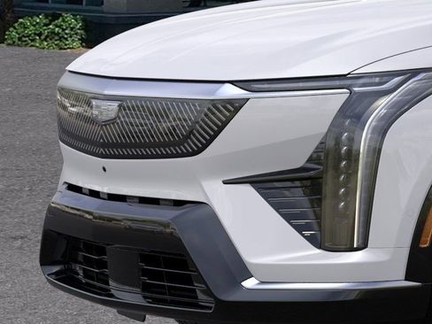 New 2025 Cadillac Optiq Luxury 1 AWD/4WD image 13
