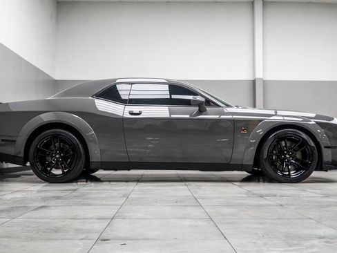 Used 2023 Dodge Challenger R/T Scat Pack RWD image 7