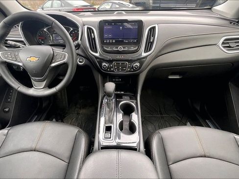 Used 2024 Chevrolet Equinox Premier w/ LPO, Floor Liner Package image 9