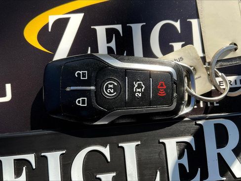 Used 2017 Ford Explorer Limited w/ Equipment Group 301A image 8