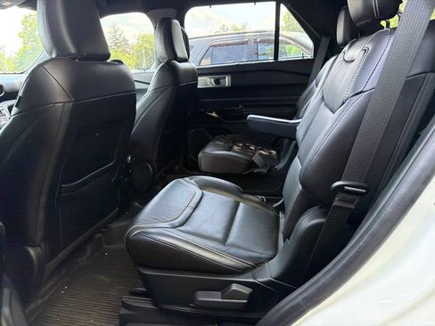 Used 2023 Ford Explorer ST w/ Equipment Group 401A AWD/4WD image 8