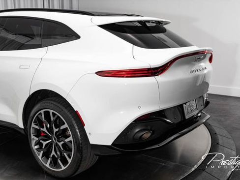 Used 2021 Aston Martin DBX AWD/4WD image 14
