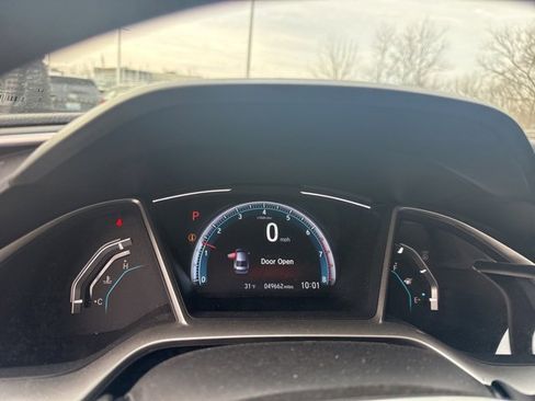 Used 2019 Honda Civic EX image 9