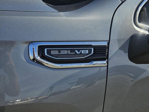 Used 2024 GMC Sierra 1500 SLT image 7