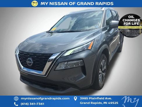 Used 2023 Nissan Rogue SV w/ SV Premium B Package AWD/4WD image 3