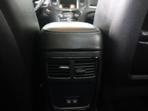 Used 2018 Chrysler 300 S image 50