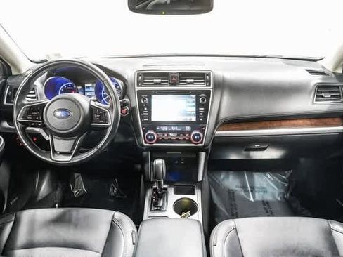 Used 2018 Subaru Outback 2.5i Limited w/ Popular Package #2 image 12