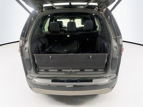 Used 2023 Land Rover Discovery S R-Dynamic image 26