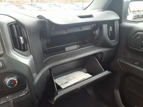 Used 2022 Chevrolet Silverado 1500 Custom image 27