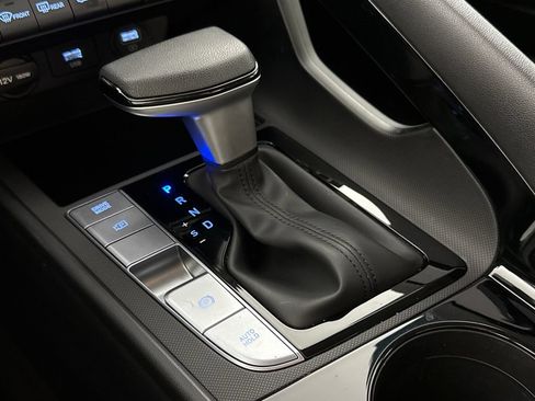 Certified 2023 Hyundai Elantra Blue FWD image 20