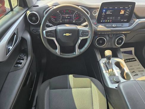 Used 2023 Chevrolet Blazer LT w/ Driver Confidence Package FWD image 3