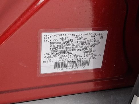 Certified 2024 Nissan Kicks SR w/ SR Premium Package FWD image 26