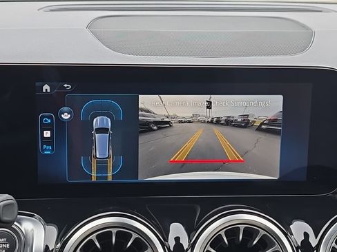 New 2025 Mercedes-Benz GLB 250 4MATIC image 16