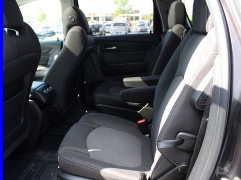 Used 2017 Chevrolet Traverse LT FWD image 22
