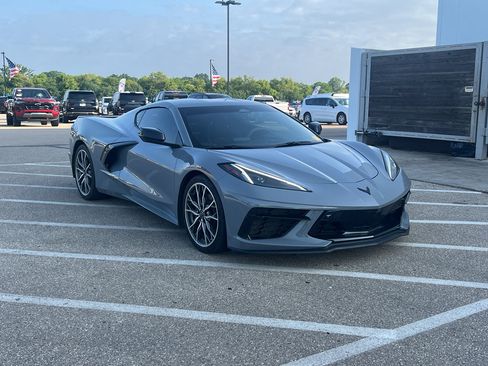 Used 2024 Chevrolet Corvette Stingray Preferred Cpe w/ 2LT RWD image 8