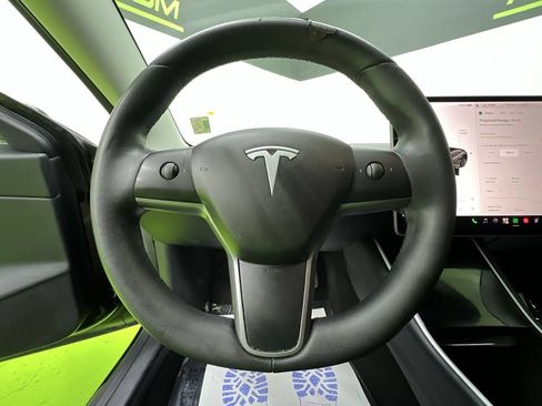 Used 2020 Tesla Model 3 Long Range AWD/4WD image 18