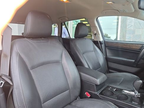 Used 2016 Subaru Outback 2.5i Limited image 22