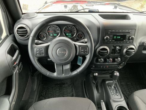 Used 2017 Jeep Wrangler Unlimited Sport w/ Quick Order Package 24S image 24