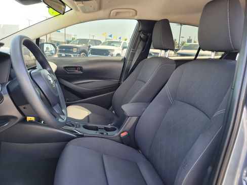 Used 2023 Toyota Corolla LE FWD image 11