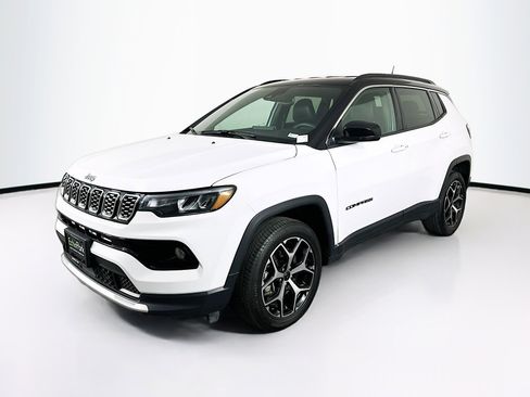Used 2025 Jeep Compass Limited AWD/4WD image 3