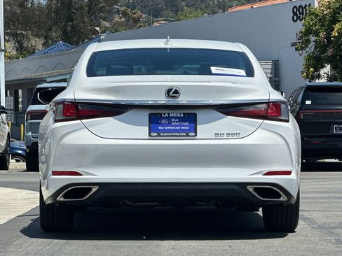 Used 2022 Lexus ES 350 w/ Accessory Package 2 FWD image 4