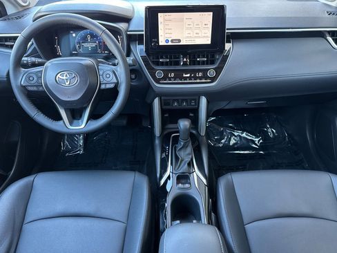 Certified 2024 Toyota Corolla Cross XLE w/ Convenience Package image 18