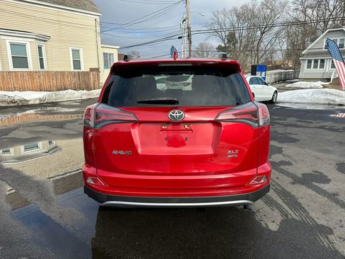 Used 2017 Toyota RAV4 XLE image 5