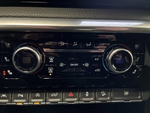 Used 2023 GMC Sierra 1500 Denali w/ Denali Reserve Package image 8