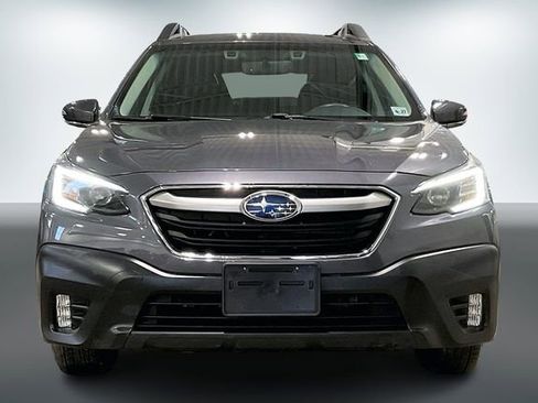 Used 2022 Subaru Outback Premium image 2