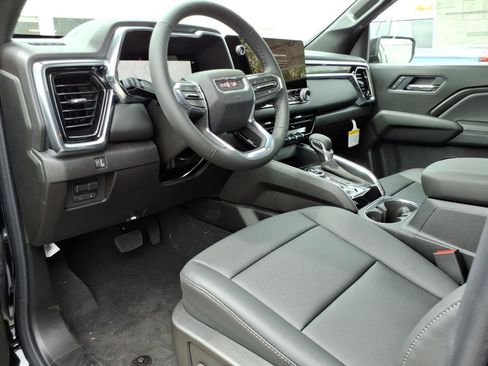 New 2026 GMC Canyon Elevation AWD/4WD image 12