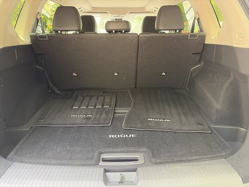 Certified 2024 Nissan Rogue SL w/ SL Premium Package FWD image 10
