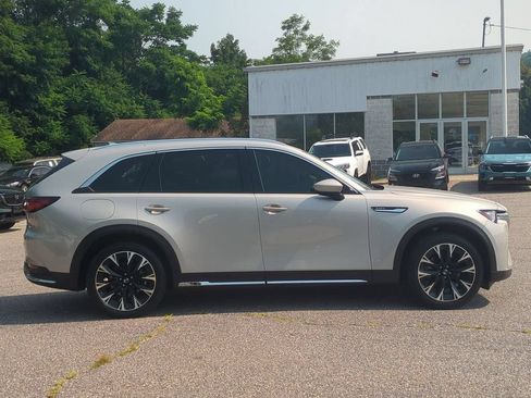 Certified 2024 MAZDA CX-90 Plug-In Hybrid w/ Premium Plus AWD/4WD image 3