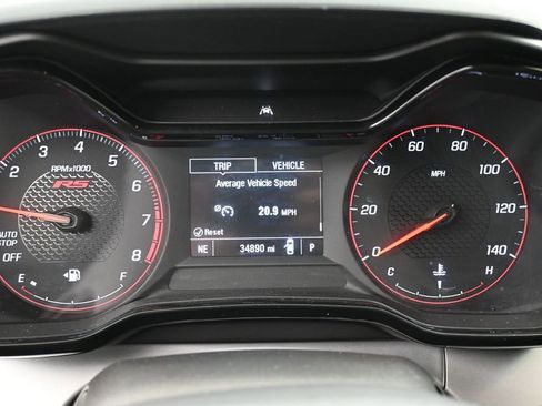 Used 2024 Chevrolet Trax RS w/ Sunroof Package image 12